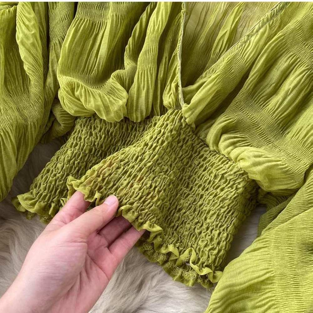 Chartreuse Green Chiffon Long Sleeve Bell Sleeve Top | Brand New | Small - Picture 5 of 9